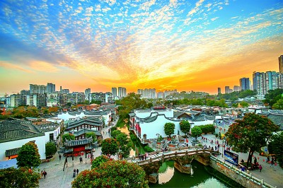 福建：用奮斗譜寫幸福新篇章
