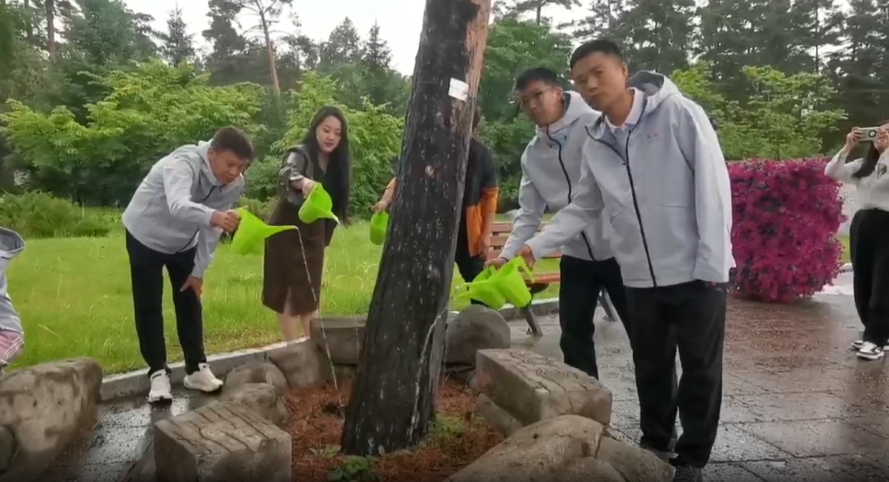 ?G331 吉線秘境丨南北兩線 三江之水 “會(huì)師”長(zhǎng)白，一眾達(dá)人邀你吉林避暑